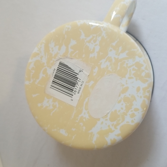 Gift idea💥Yellow splatterware cup 4 inches across - Picture 2 of 3